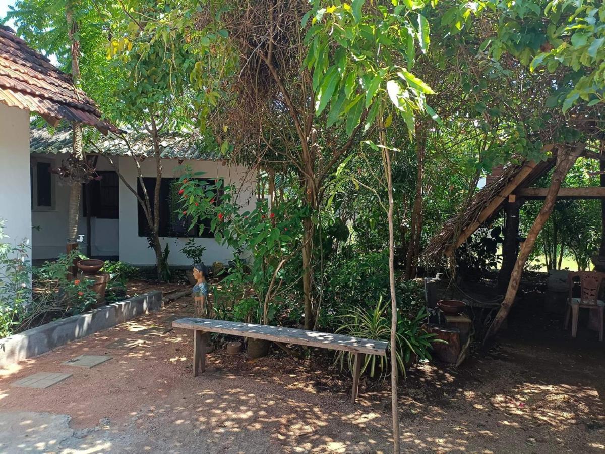 Mamisa Cafe, Home Stay Habarana Exterior photo