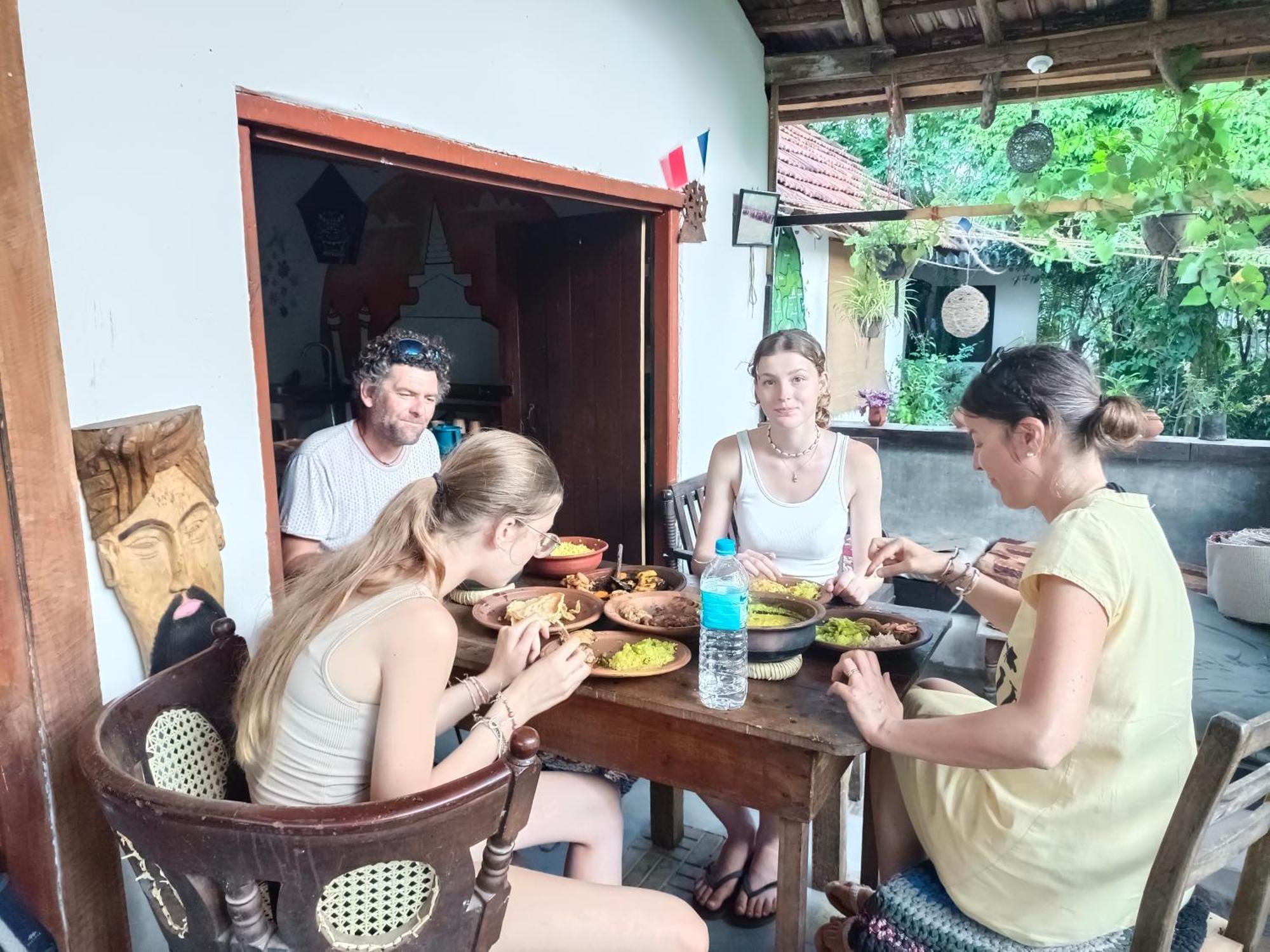 Mamisa Cafe, Home Stay Habarana Exterior photo